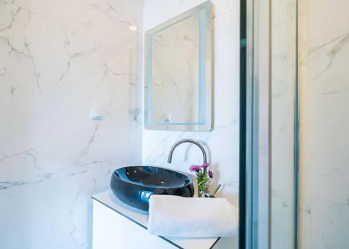 Tayra דוברובניק